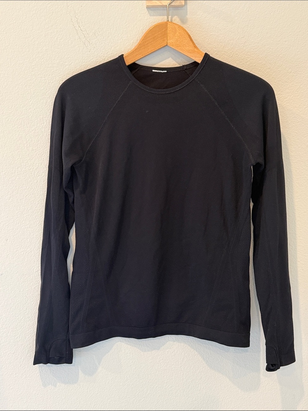 Athleta Black Long Sleeve Workout Top Fitd Size Small-Medium